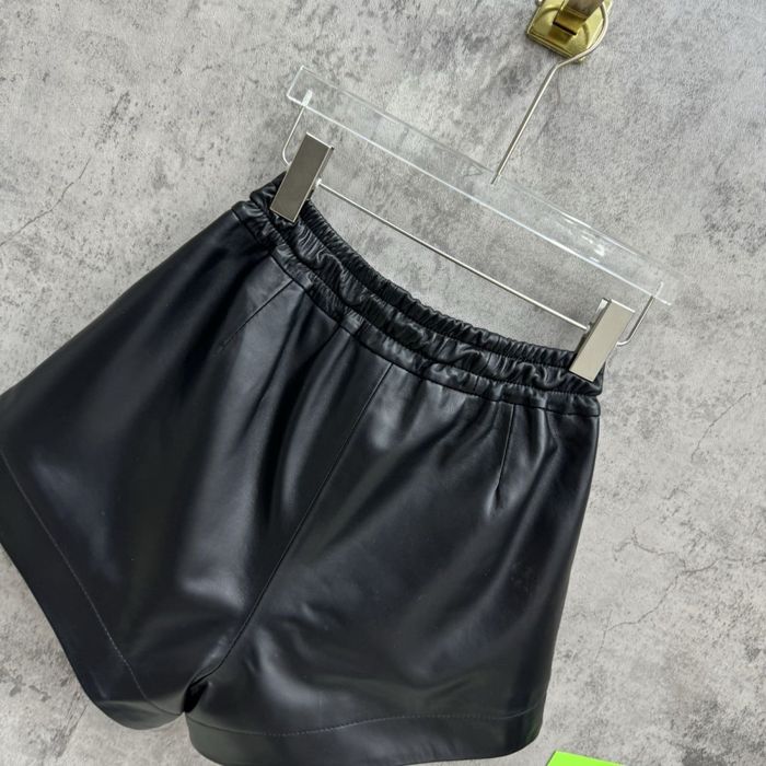 Кожанные шорты  натурвльная кожа