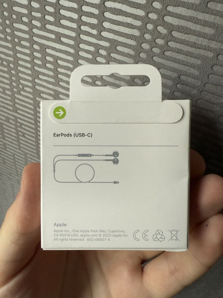 Навушники Apple MYQY3AM/A EarPods (USB-C) Model A3046