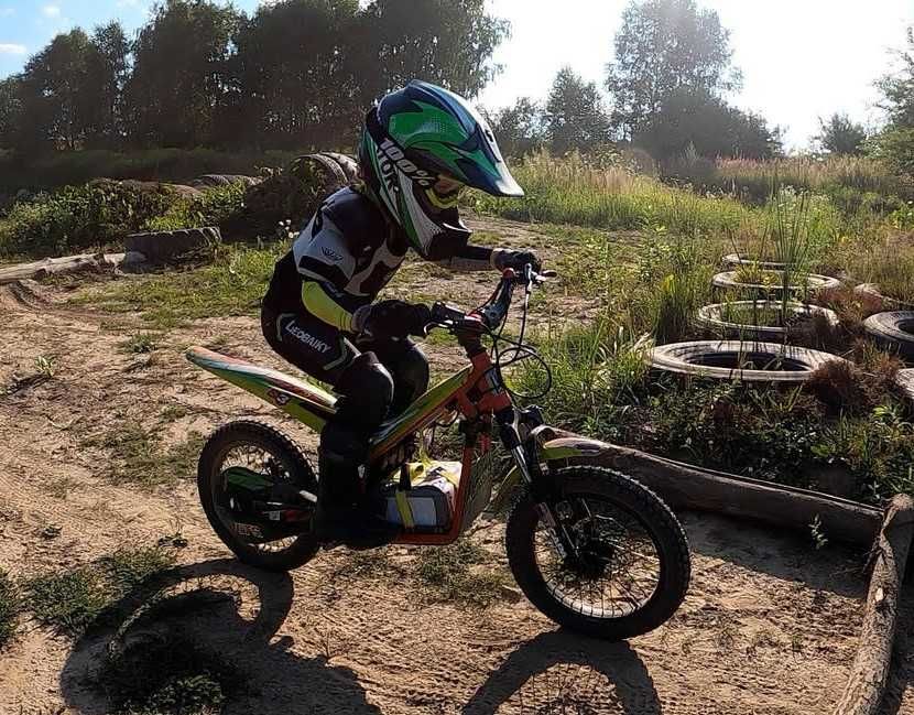 Mecatecno T12 - 750W, mini elektryk dla dziecka, mini trial