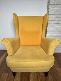 Fotel uszak żółty.