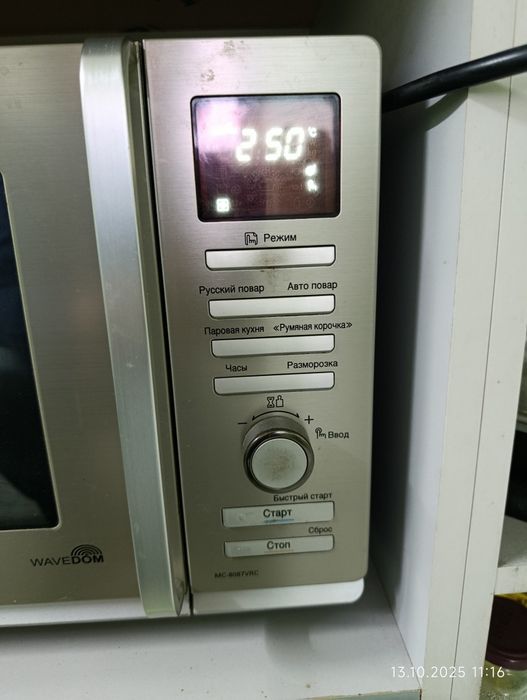 Микроволновая печь, гриль, конвекция LG-MC8087VRC