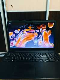 Продаю Dell Inspiron 3721 17 дюймів: Надійний ноутбук для роботи за до