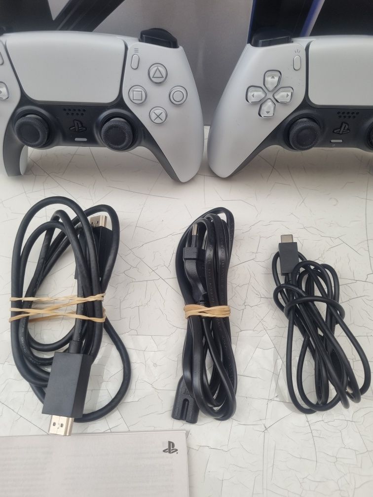 Retomo Ps4/Ps5 + acerto - Ps5 Pro 2Tb Garantia até 2028 + 2 comandos