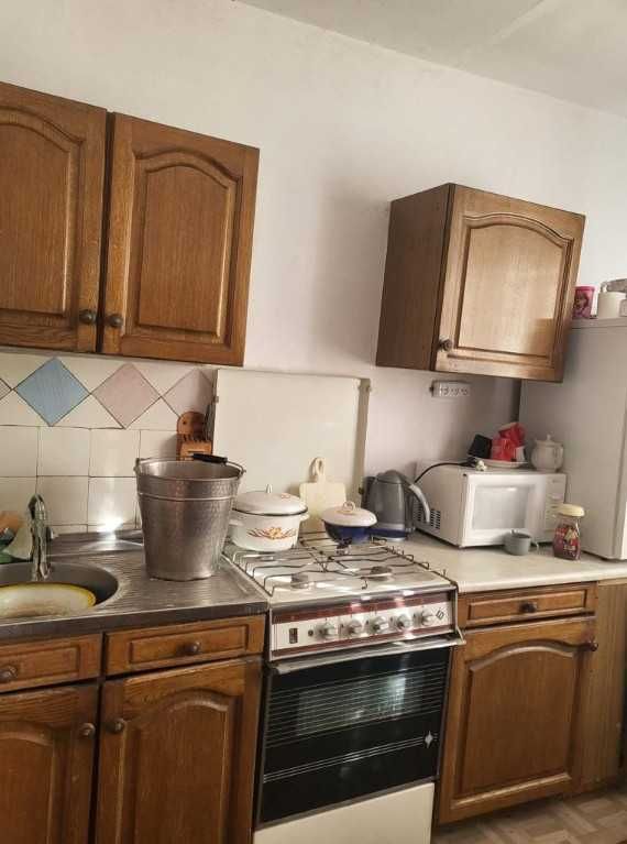 Продам двухповерховий будинок в Низгірцях