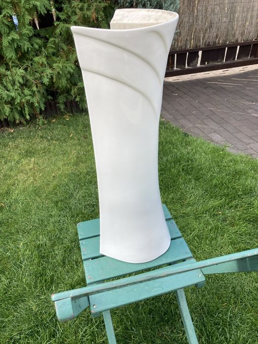 Noga/stopa pod umywalkę
