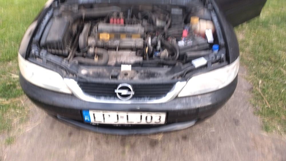 Opel Vectra b 1.6.16v 2001rok