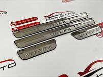 Suzuki Vitara з 2015 р.в. Накладки на пороги Premium якість комплект