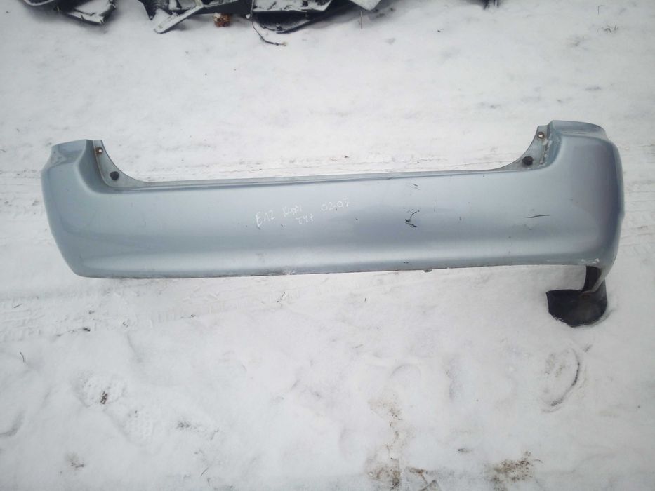 toyota COROLLA E12 zderzak TYŁ nadwozie kombi 02-07