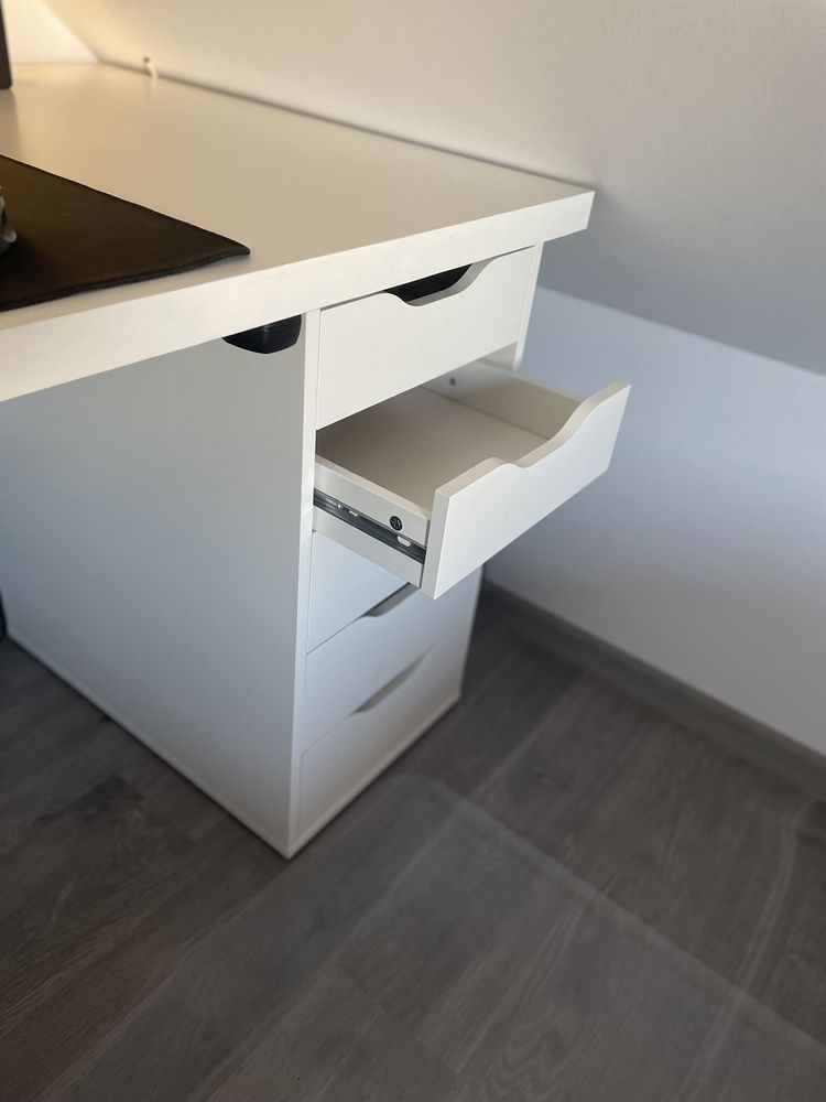 Białe biurko 80x167