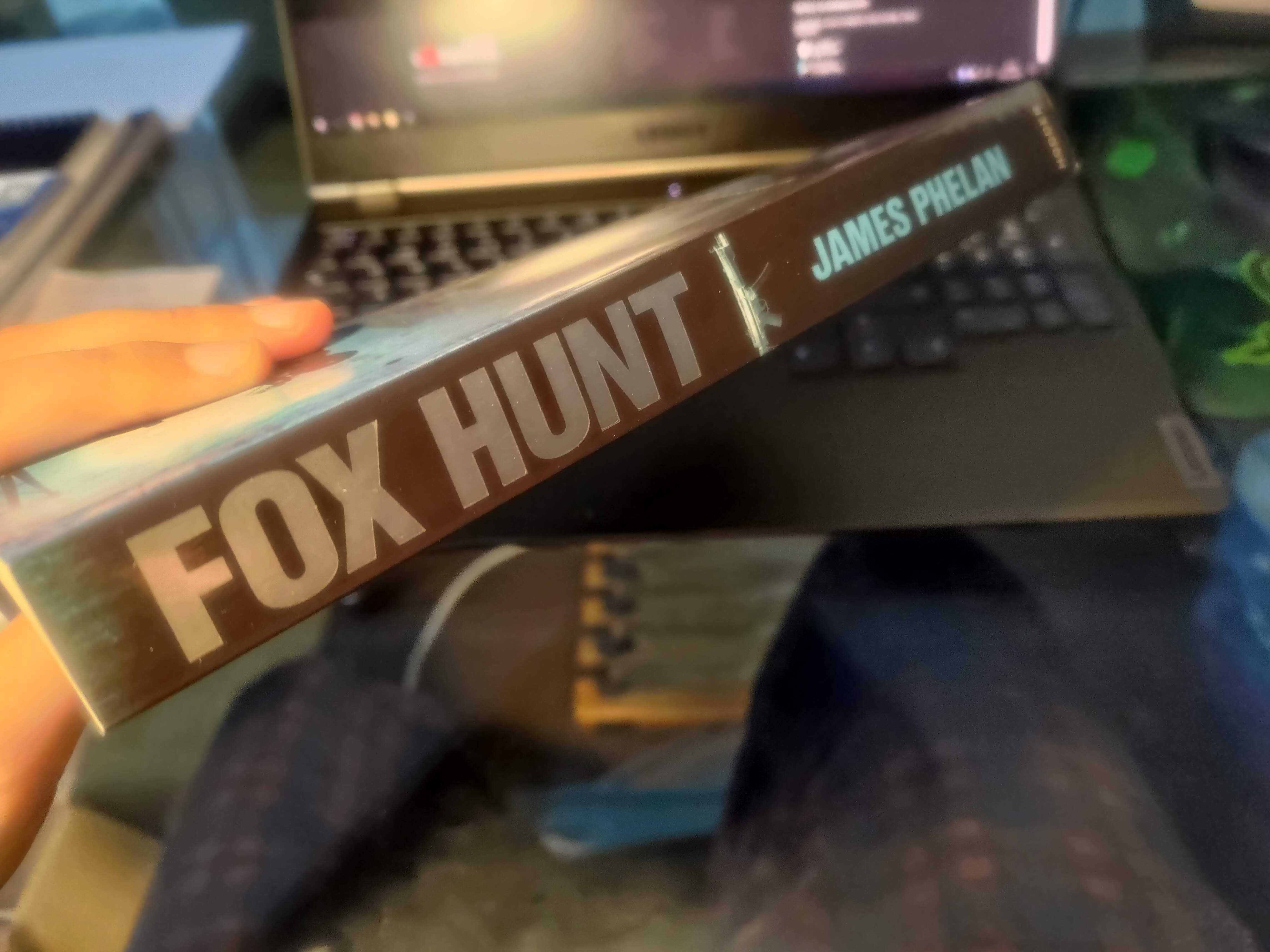 LIVRO Fox Hunt - James Phelan (Novo)