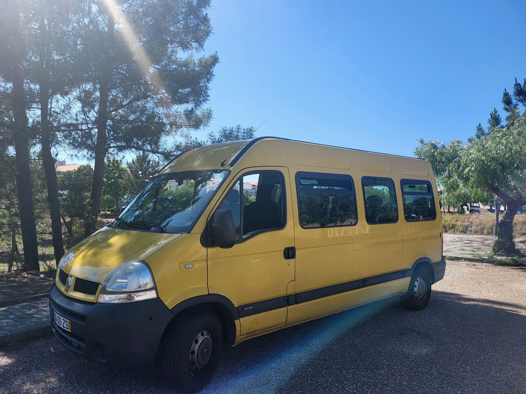 Minibus Renault Master 16 lugares - Baixa de Preço