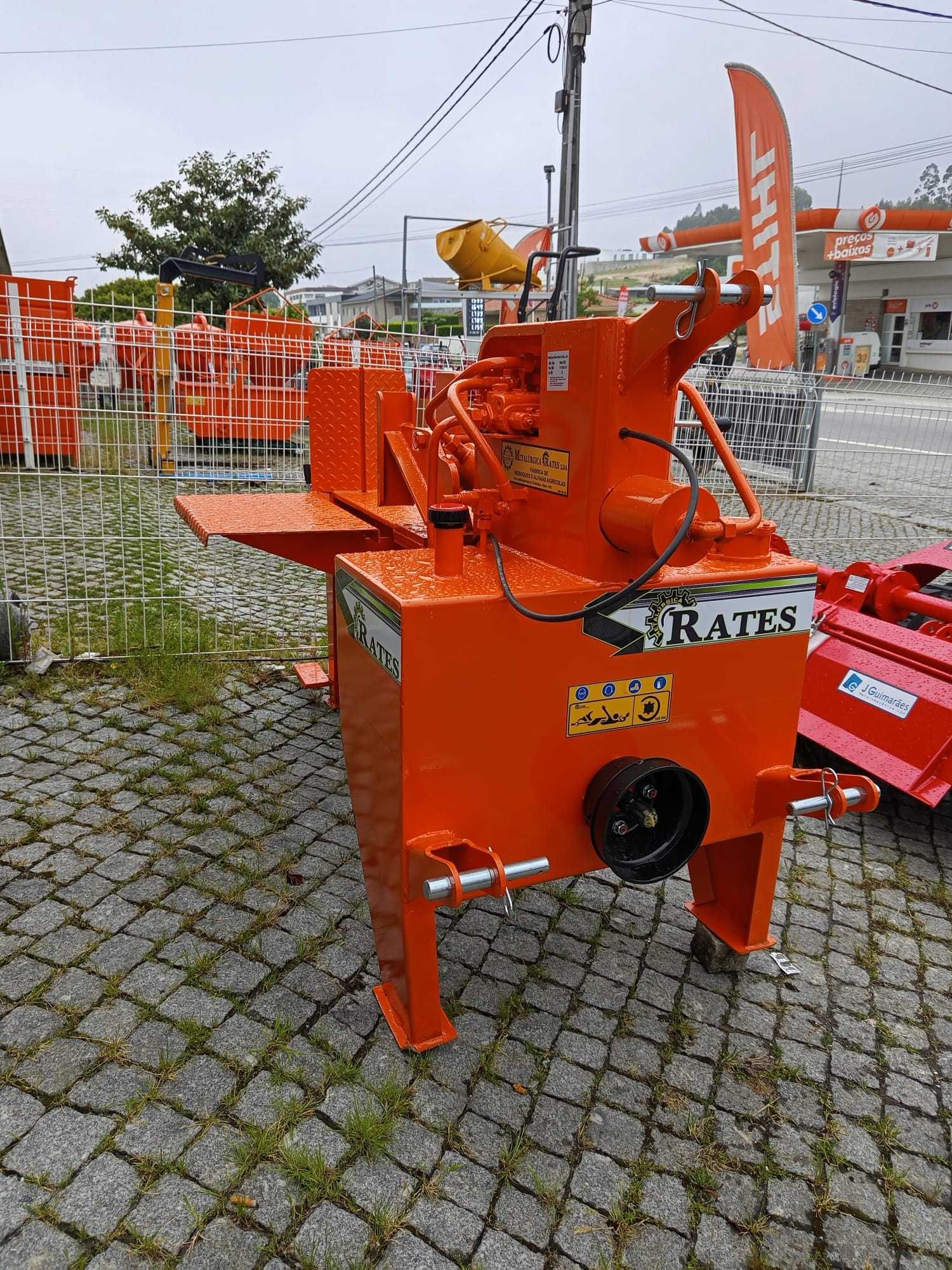 Rachador 20T com Elevador Hidráulico