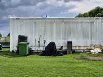 2X kontenery 2.5mx 7.5m L