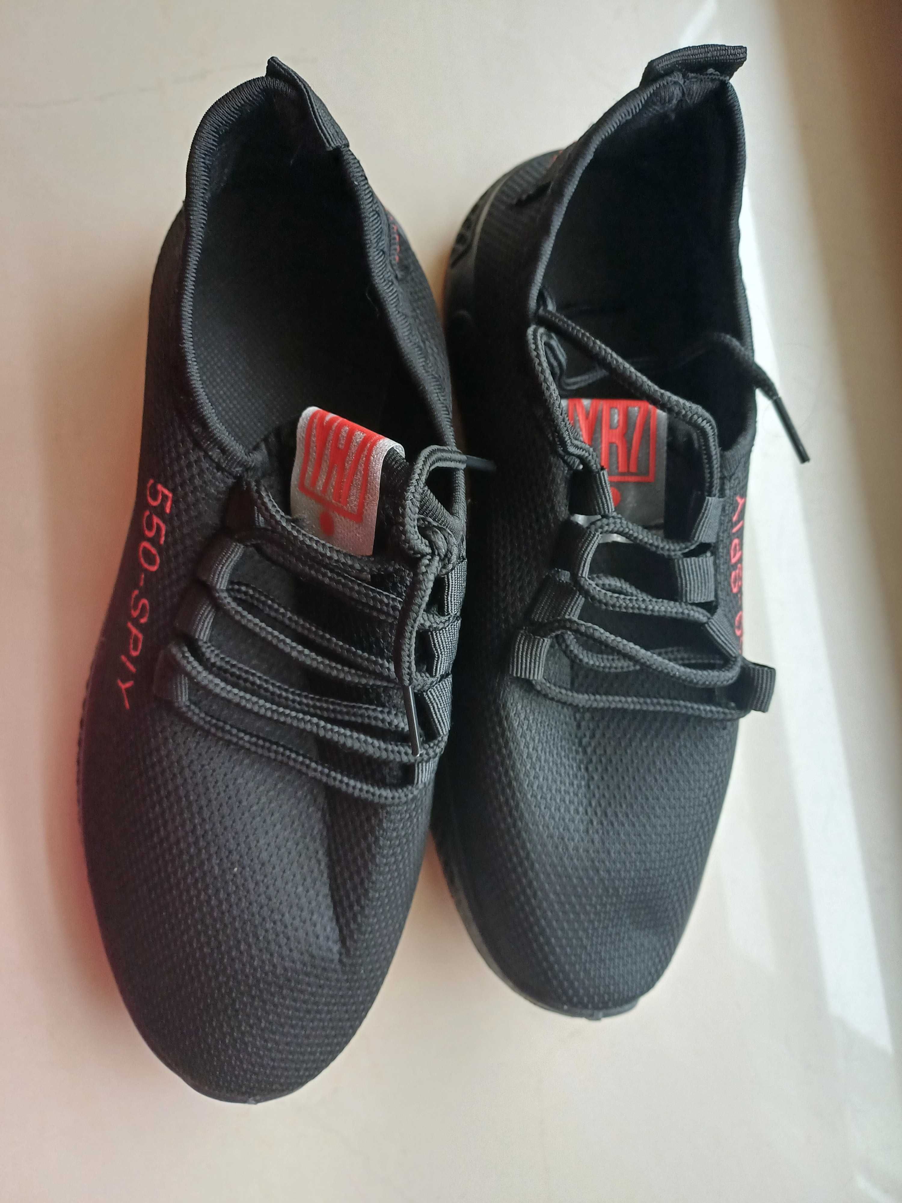 Damskie buty sportowe trampki czarne lekkie