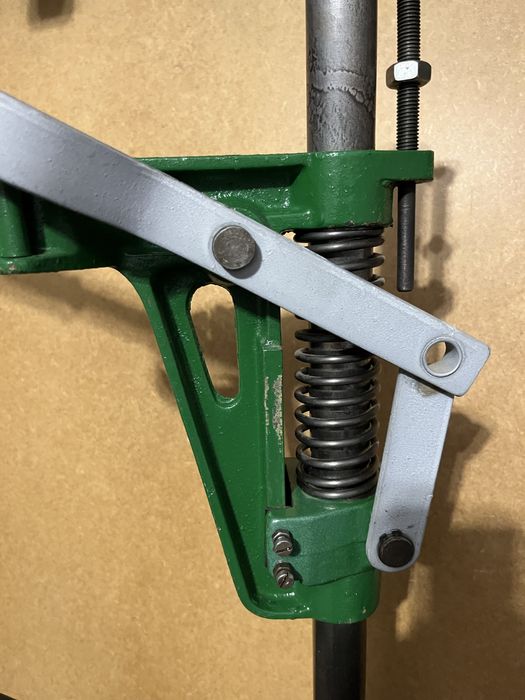 Sprzedam solidny stojak do wiertarki – używany, ciężki, z czasów PRL