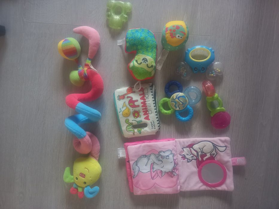 Zabawki dla niemowlaka 9 szt