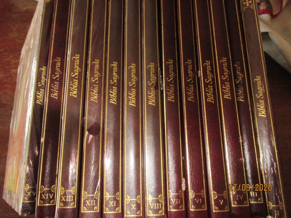 Biblia sagrada - 13 volumes