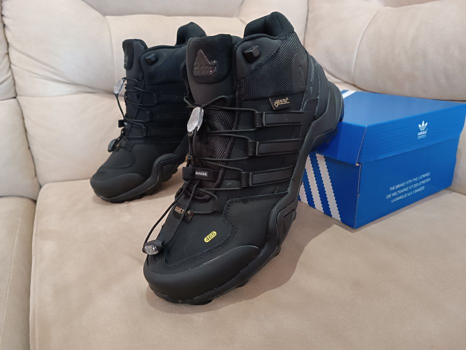 Чоловічі зимові кросівки Adidas Terrex ax2 (40-44)