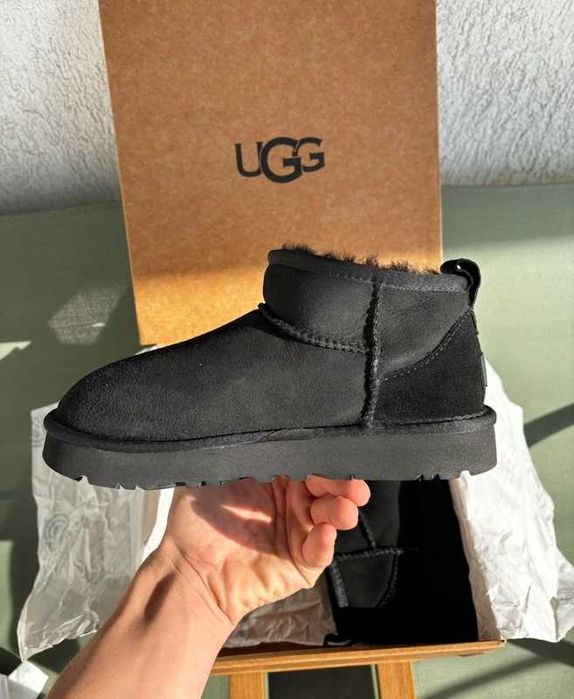 Buty damskie UGG_Black Trampki Roz.37
