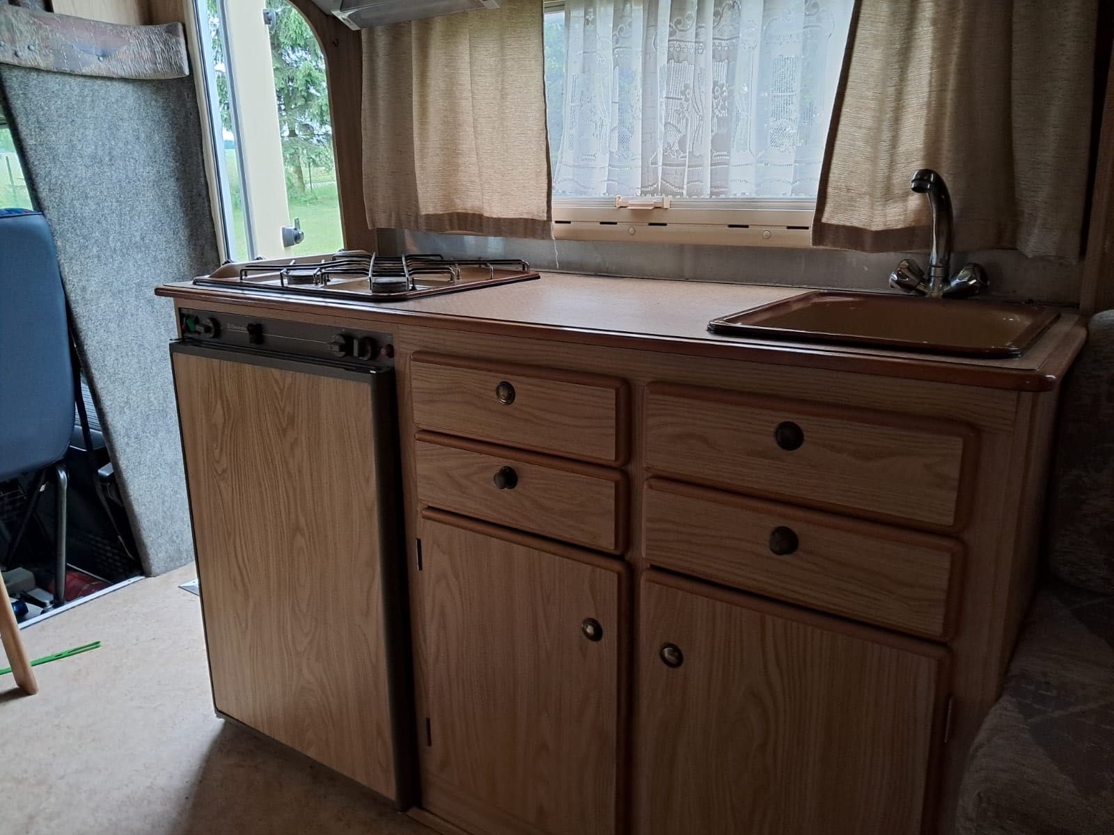 Kamper /Niemiec płakał jak sprzedawał