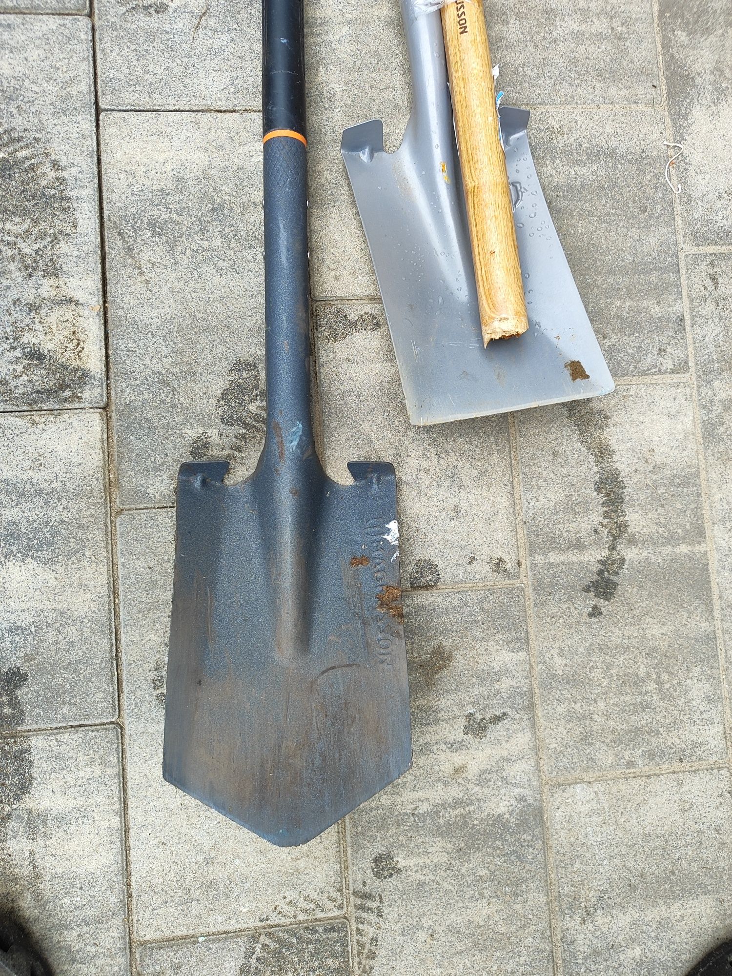 2 szpadle Magnusson