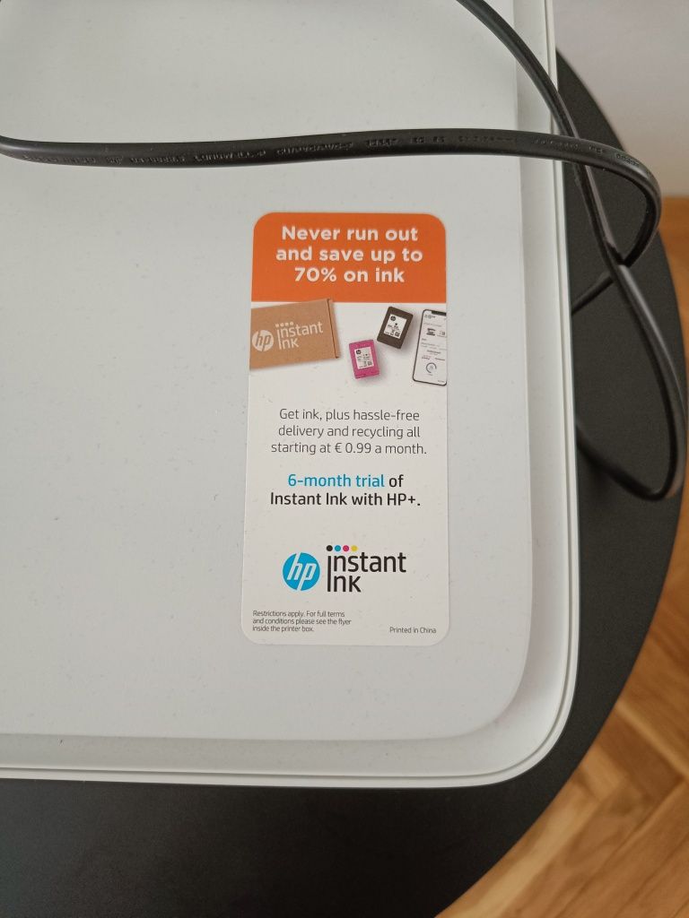 Urządzenie wielofunkcyjne HP DeskJet 2710e Druk w kolorze, Wi-Fi, Inst