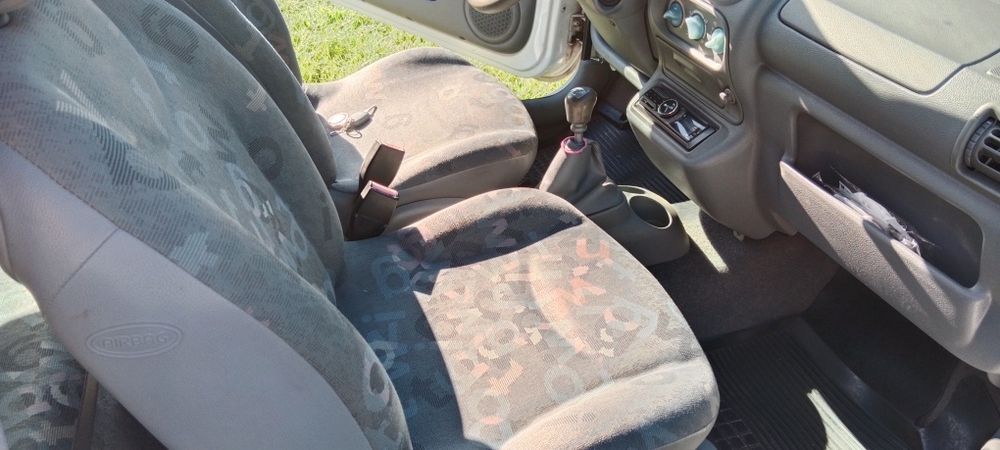 Sprzedam Renault Twingo 1,2rok 2006