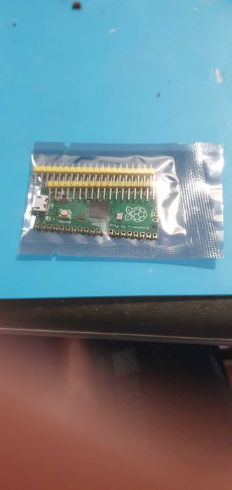 Raspberry Pi Pico H LCD Relay