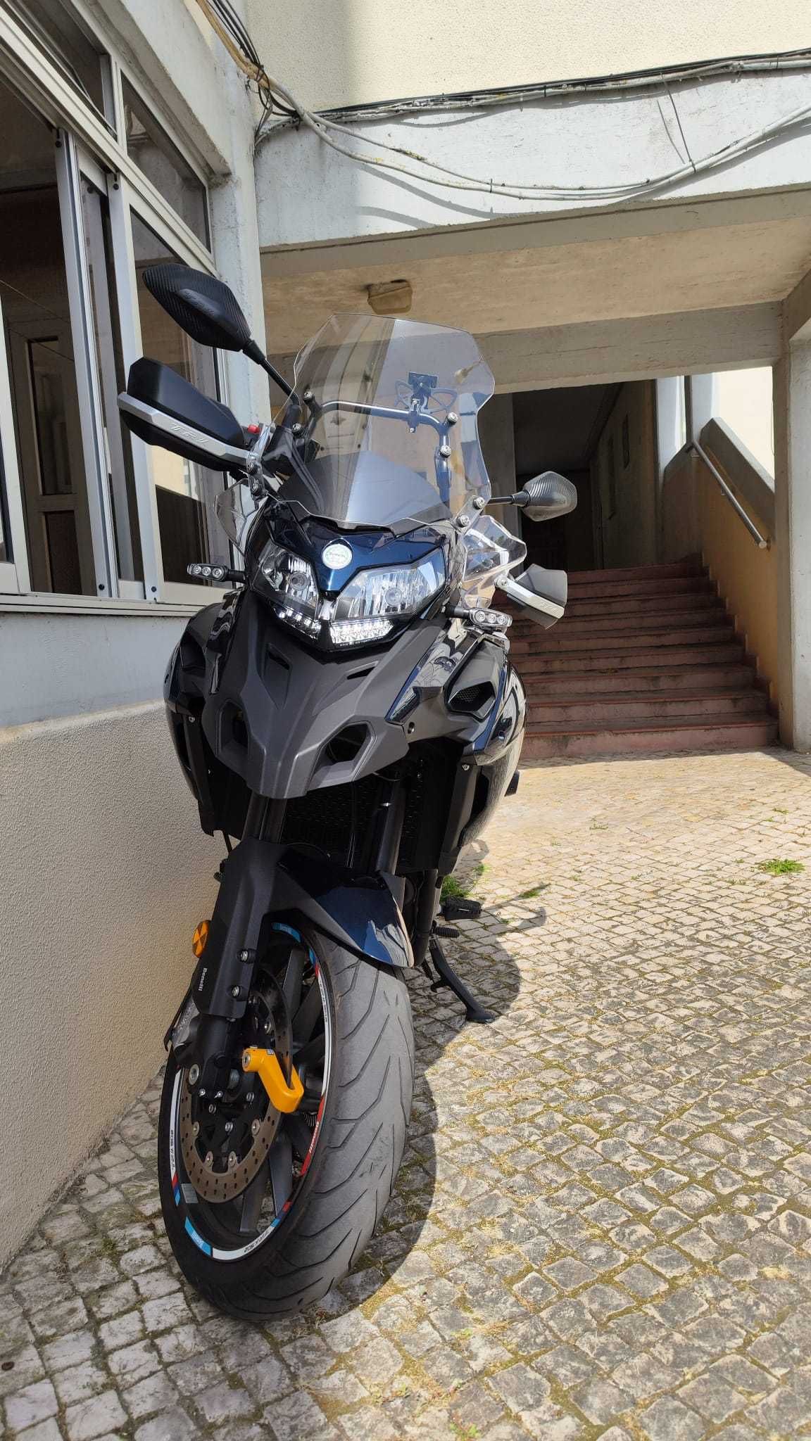 Mota Benelli TRK502