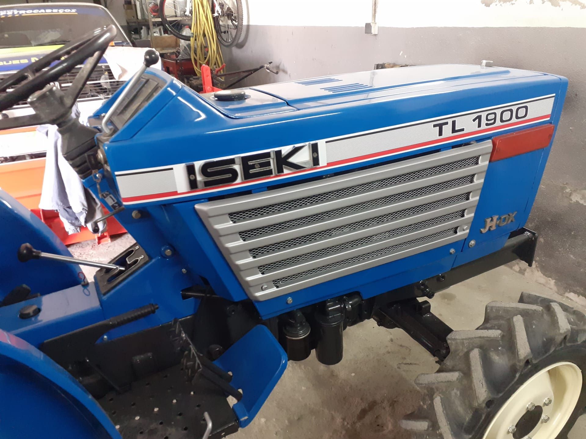 Vendo Trator ISEKI TL1900