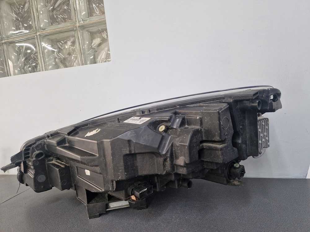 Ford Kuga III MK3 19-24r. Lampa Przód Prawa Full Led