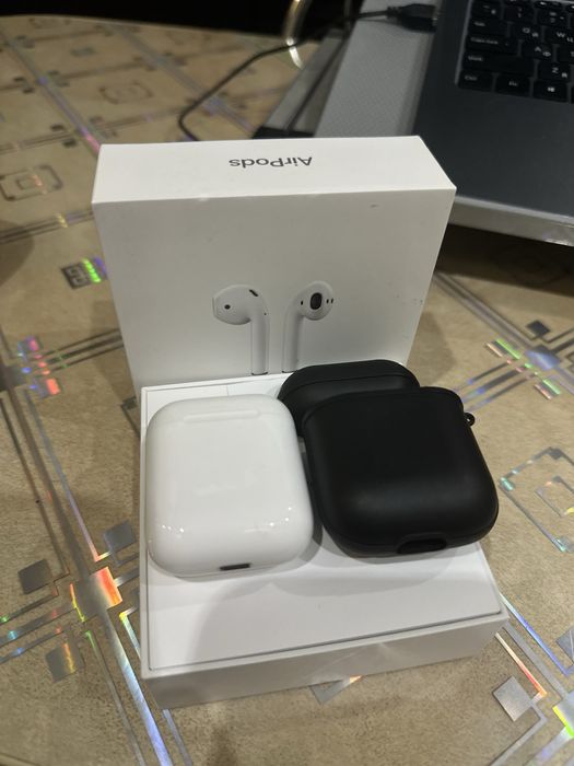 AirPods (2-е поколение) с кейсом — идеальное состояние